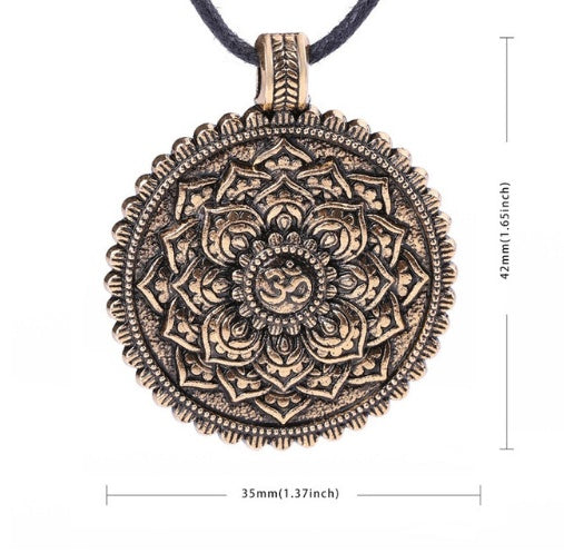 Handknutet Yogahalsband med Vaxlina & Amulett