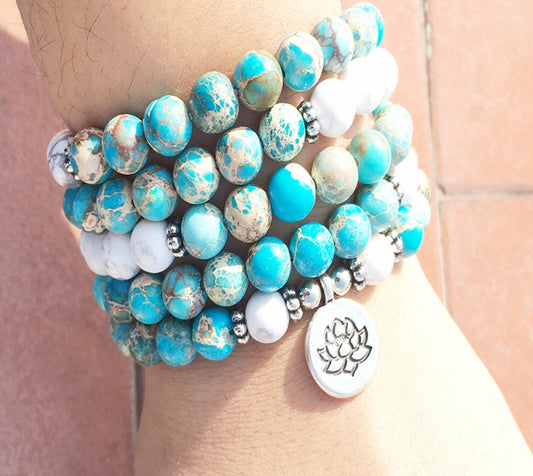 Mala bracelet with 108 beads of natural howlite