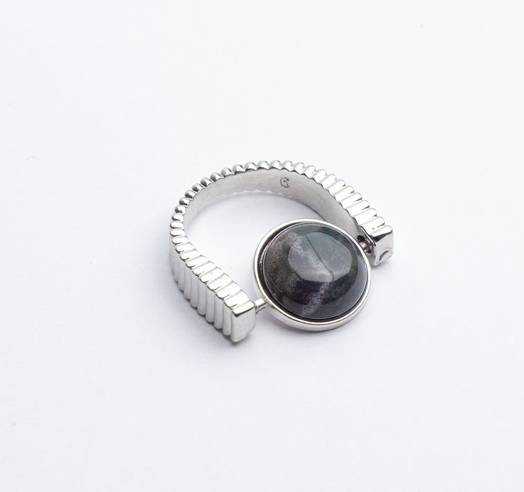 Balance & Calm- Stressring med Naturlig Kristall – Snurr ring för Inre Harmoni